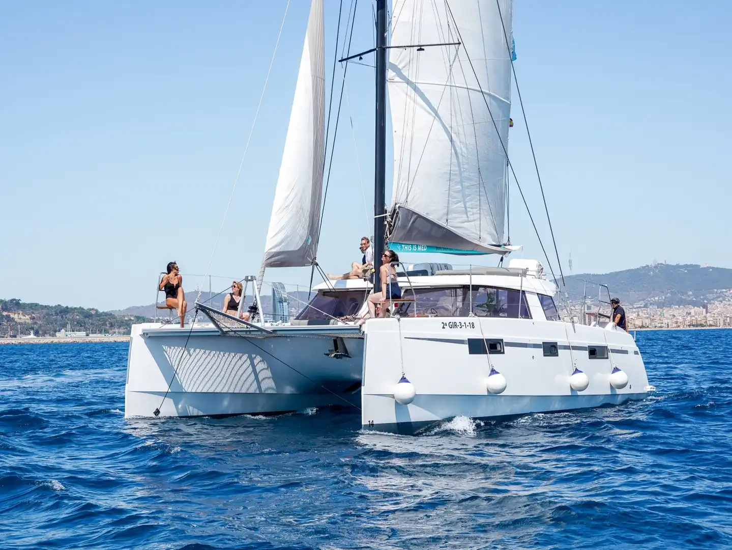 Alquiler de velero Big Fish Catamaran en Barcelona - imagen 1