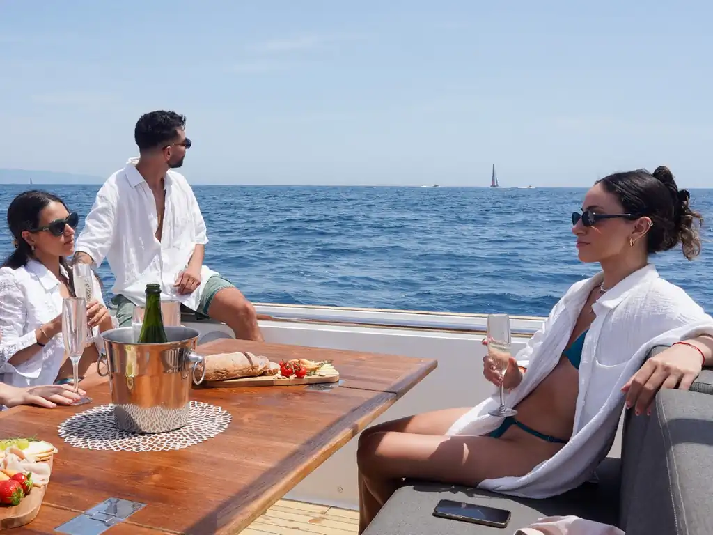 Alquiler de velero Lancha Offline en Barcelona - imagen 3