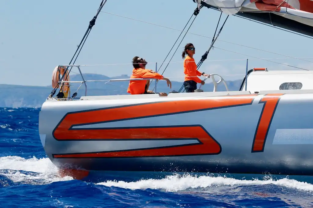 Imoca 60 Mundus Veler - image 4