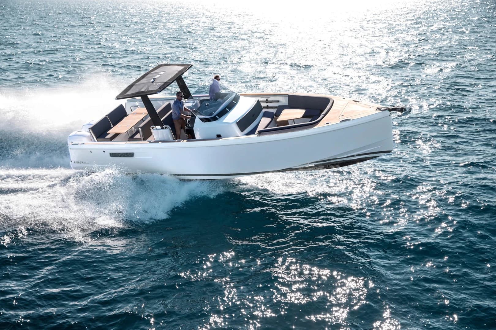 Tour En Barco A Costa Brava Desde Barcelona - Aria.Image 3